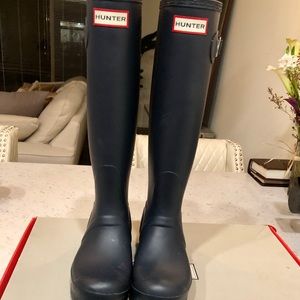 Hunter Wellies Matte Navy Gently Used Size 6